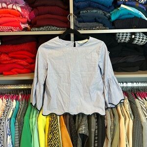 Zara blue/white pinstriped 3/4 sleeve scalloped edged blouse size XS